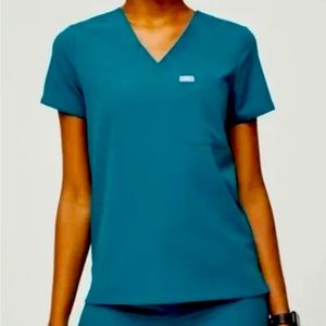 FIGS Catarina Scrub Top Short Sleeves Pacific Blue One Pocket Size M Women’s
